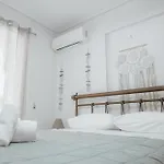 Efthimia αpartment * Agioi Theodoroi (Corinthia)